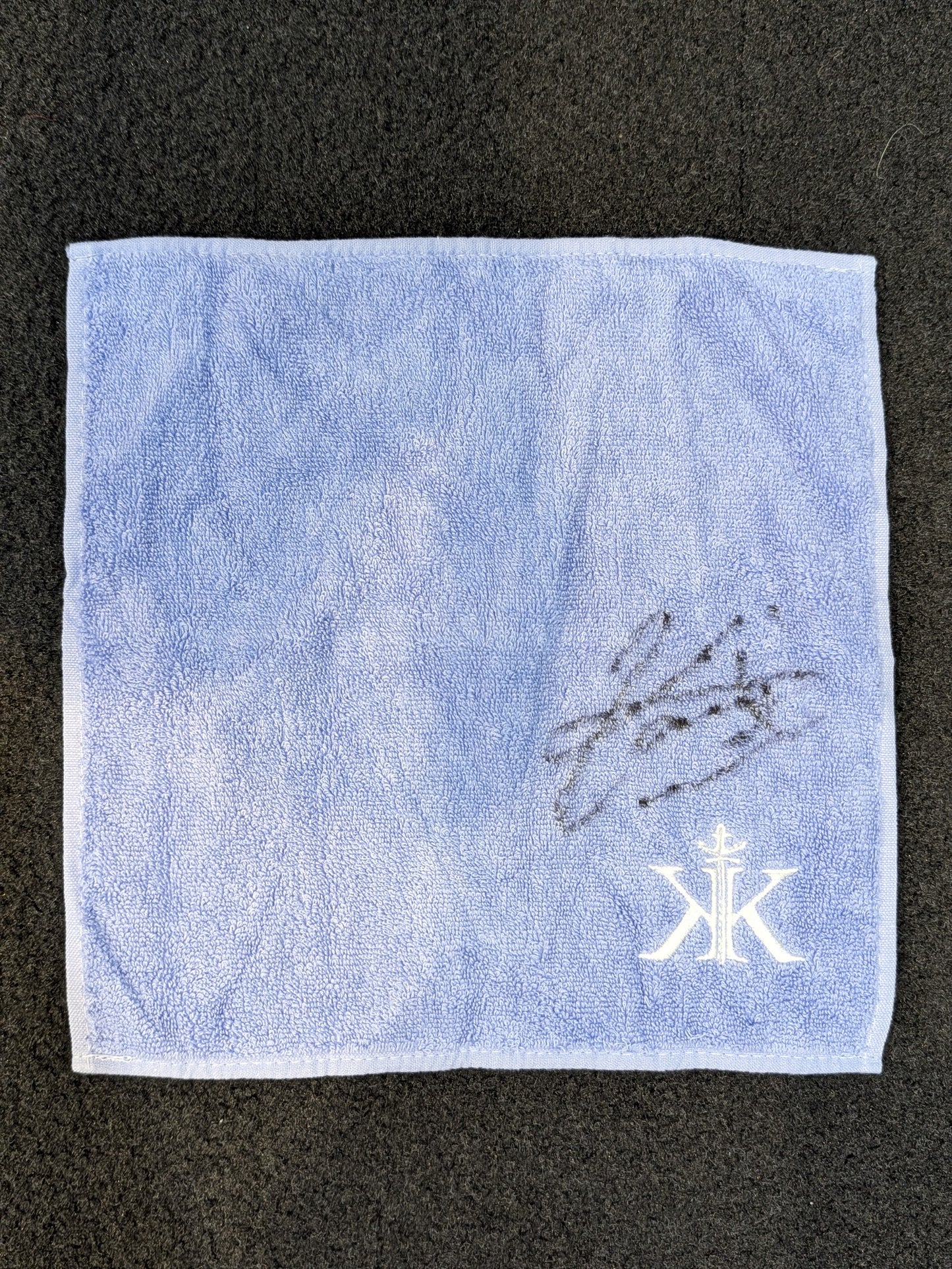 【hand signed autograph】 KAIRI Hand Towel