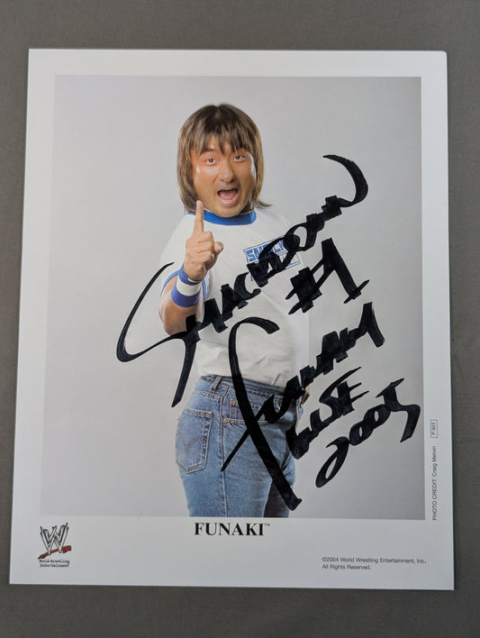 WWE フナキ 直筆サイン入りポートレート(A-3)