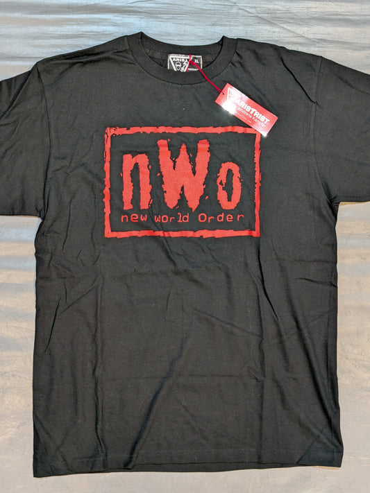 ARISTRIST AT×WWE nWo EX Tシャツ(ブラック×レッド)