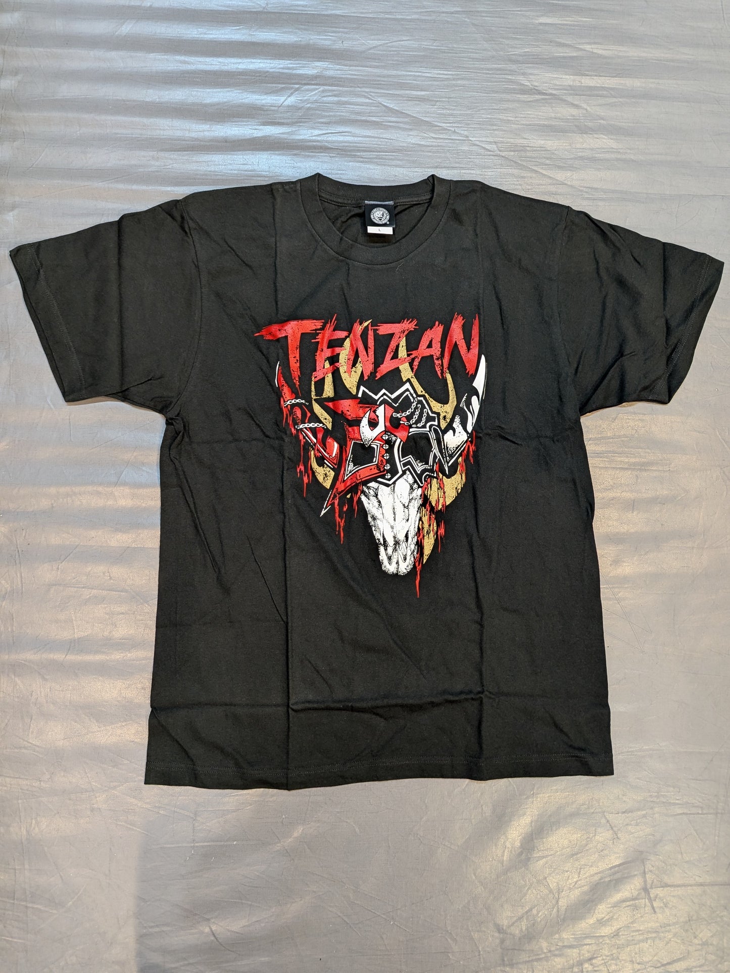 天山広吉「MASKED BUFFALO」Tシャツ