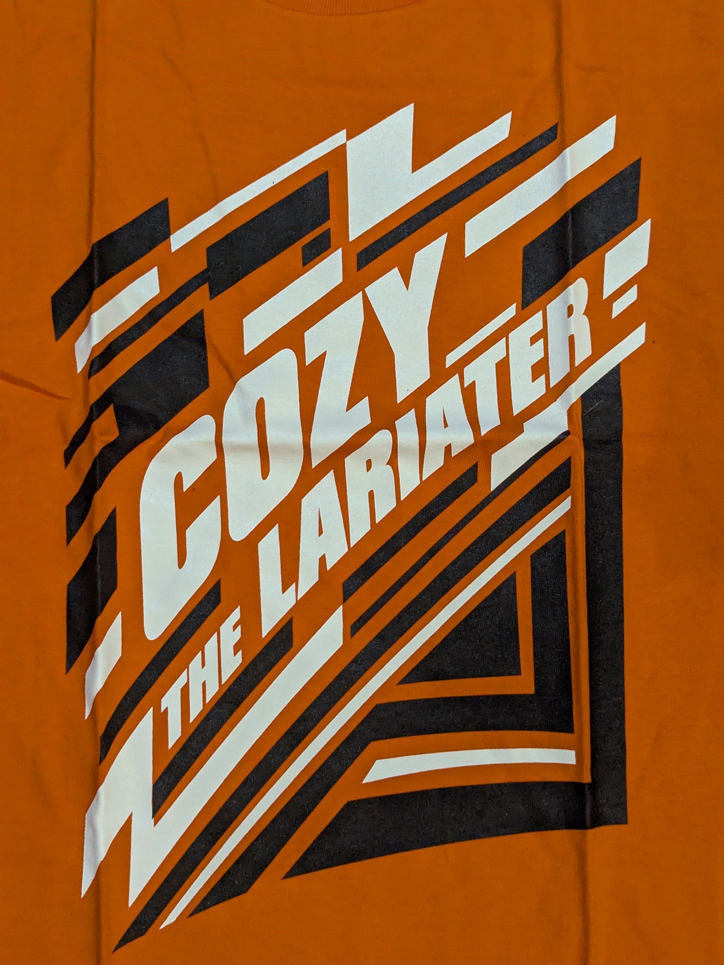 小島聡「THE LARIATER」Tシャツ
