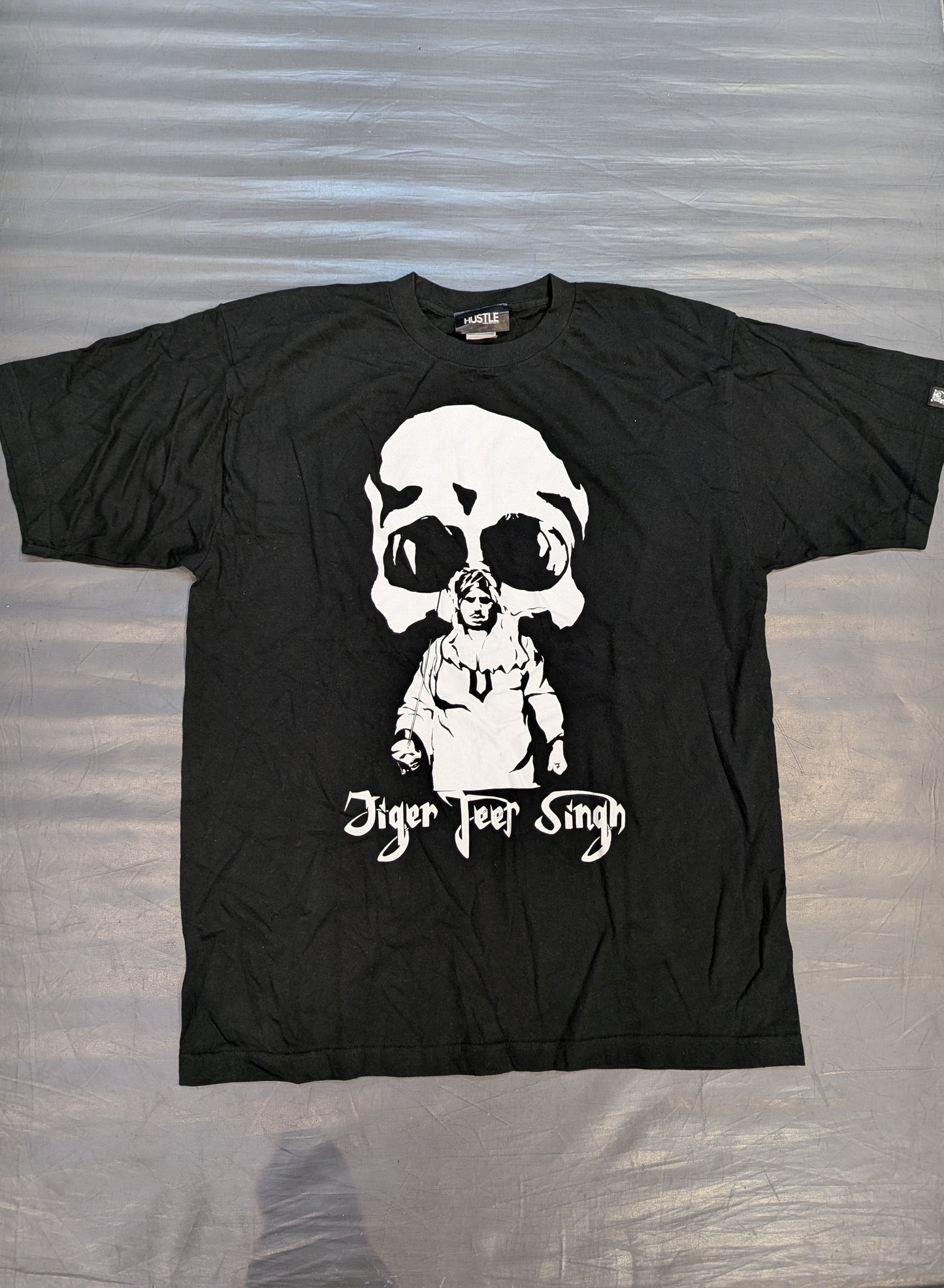 【hand signed autograph】 Tiger Jeet Singh " Hustle Illustration T-Shirt