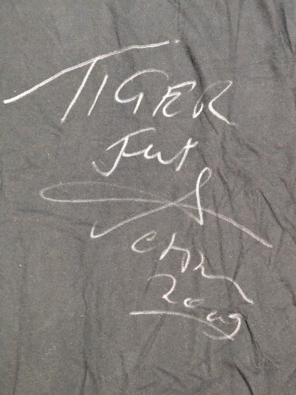 【hand signed autograph】 Tiger Jeet Singh " Hustle Illustration T-Shirt