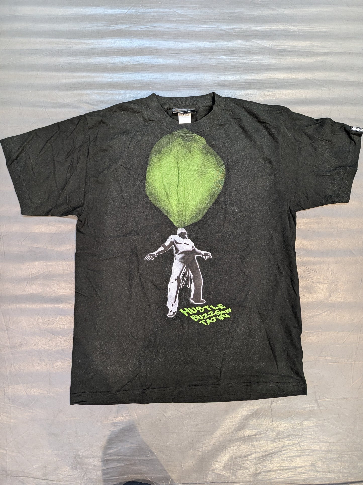 【直筆サイン入り】TAJIRI「HUSTLE BUZZSAW」イラストTシャツ