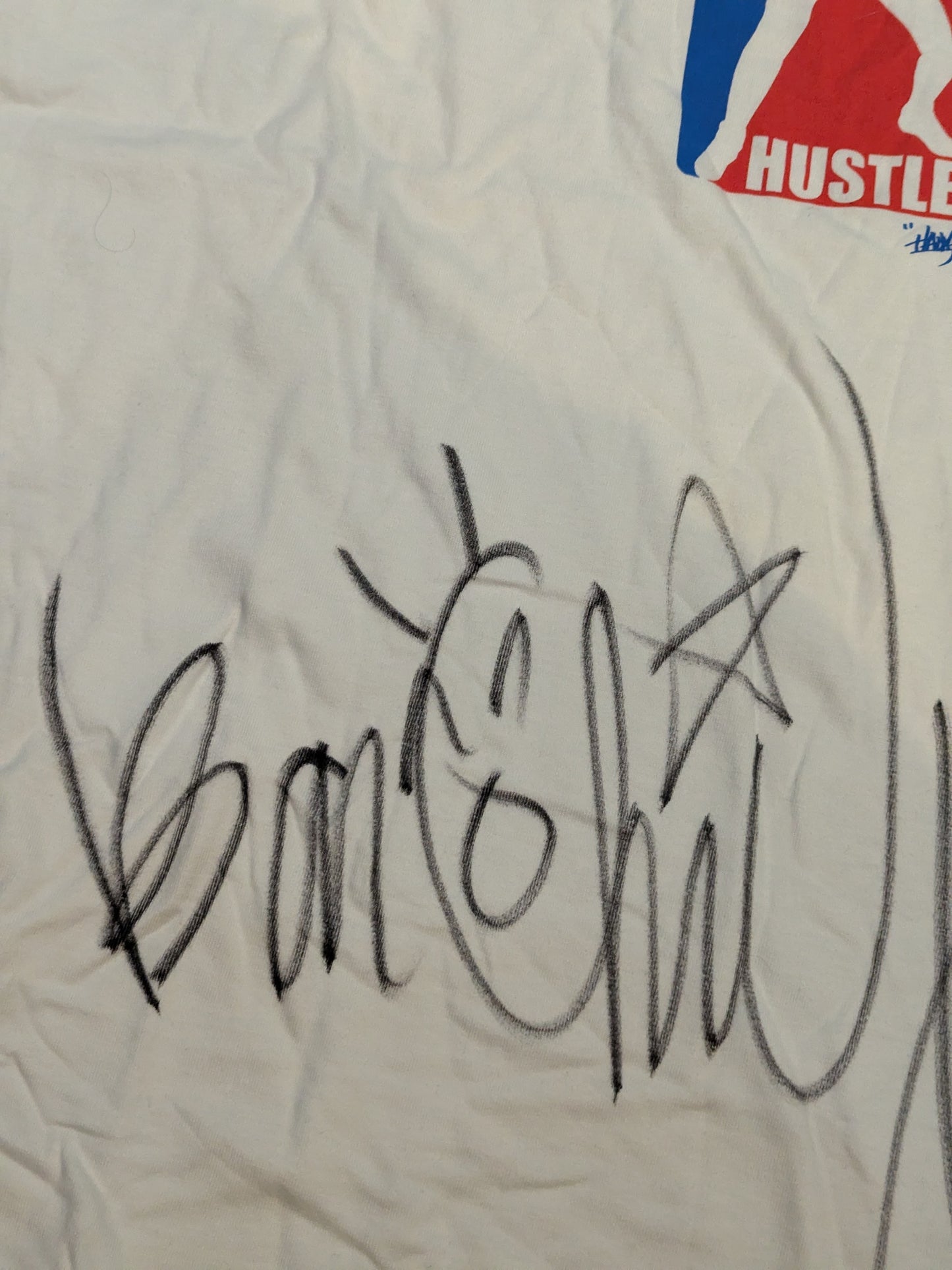 [\(^o^)/ Chie & KUSHIDA 2 hand signed autographs] \(^o^)/ Chie 'Hustle' Silhouette T-shirt