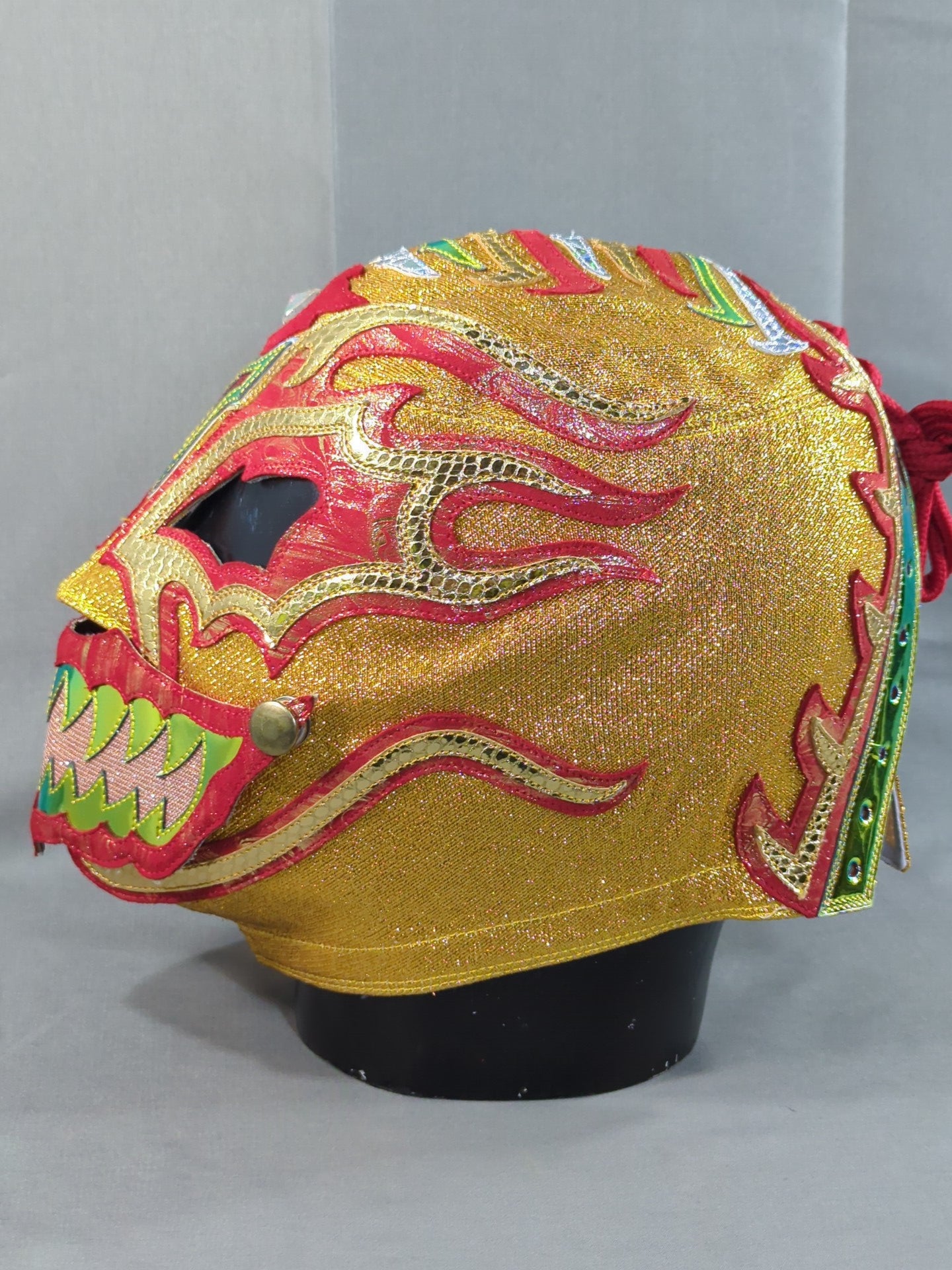 ティタン