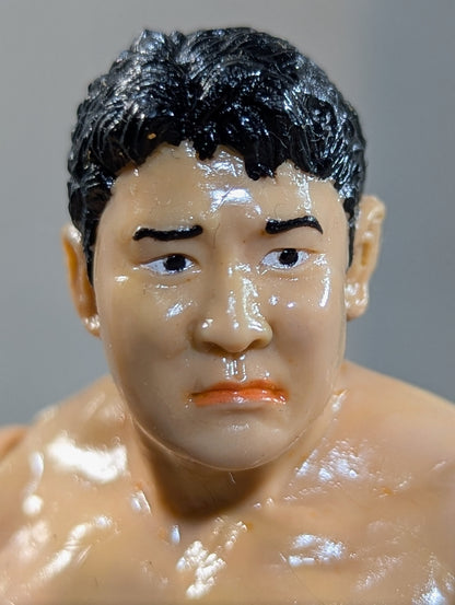 永田裕志（黒パンツ）
