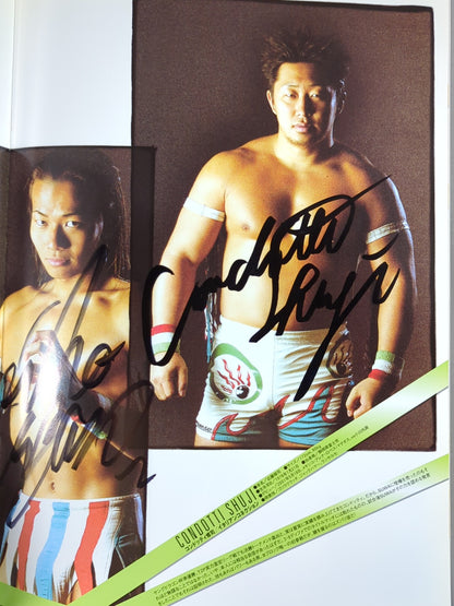 [4 fighters hand signed autograph 】Toryumon / EL NUMERO UNO 2003