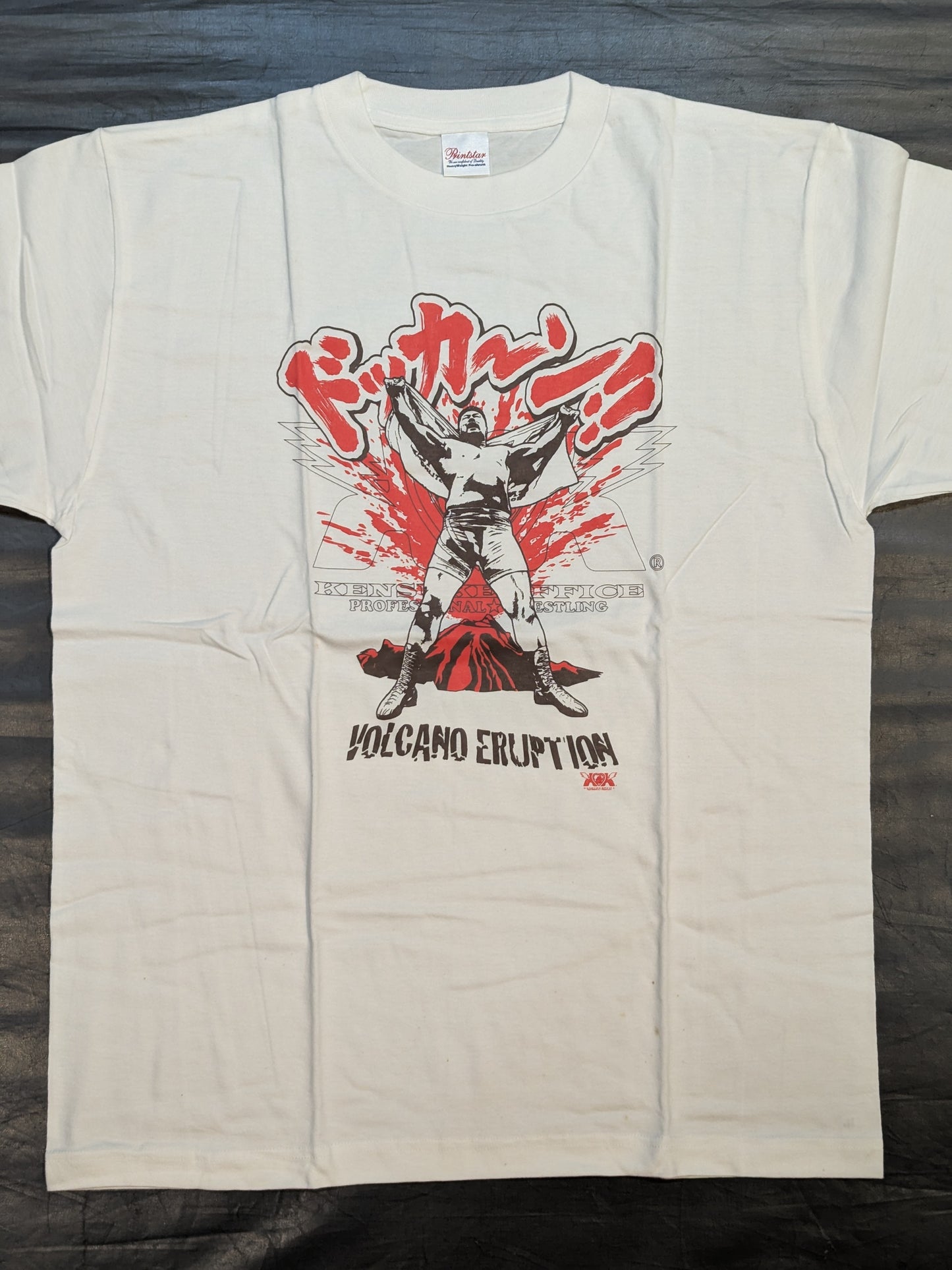 健介OFFICE「ドッカーン!!」イラストTシャツ