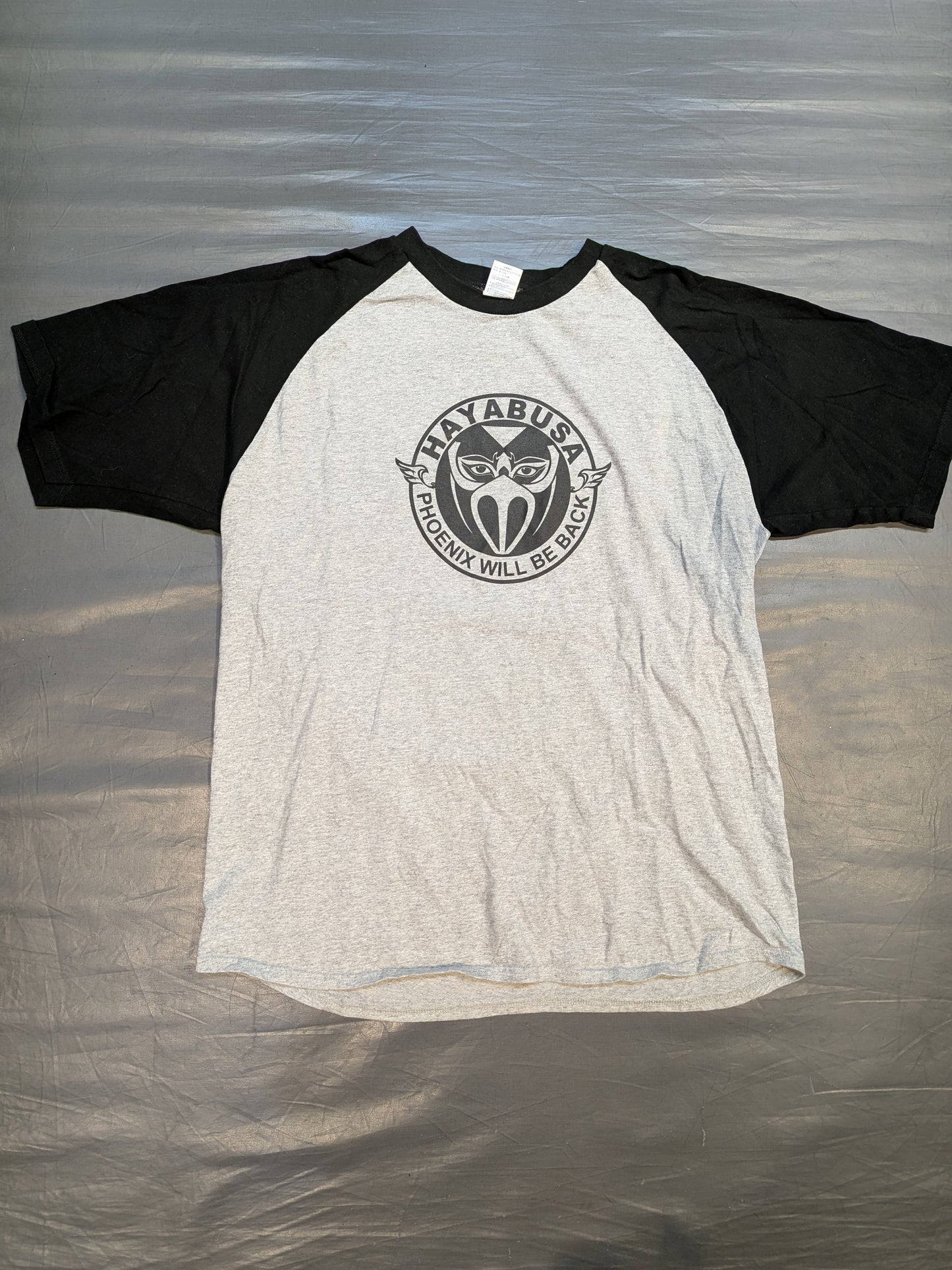 ハヤブサ「PHOENIX WILL BE BACK」ラグランTシャツ①(グレー×ブラック)