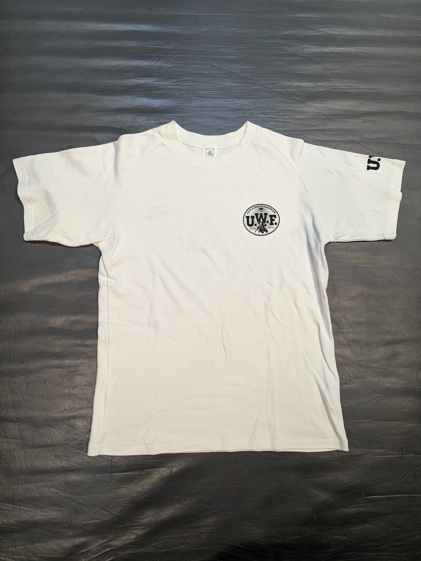 UWF 復刻Tシャツ(CACCスネークッピット)