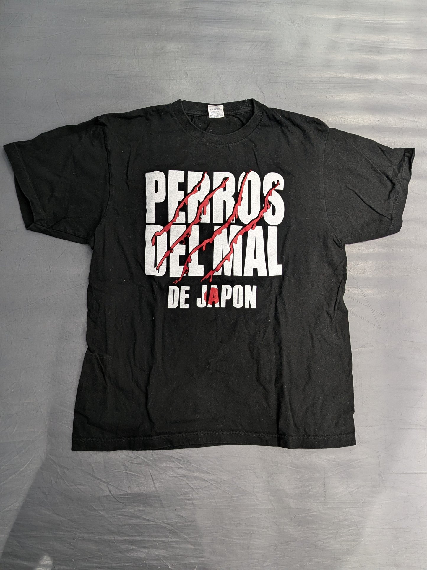 PERROS DEL MAL DE JAPON T-shirt