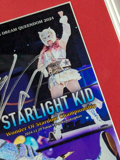 ★ Wonder's first crown ★ STARLIGHT KID  hand signed autograph Photo frame