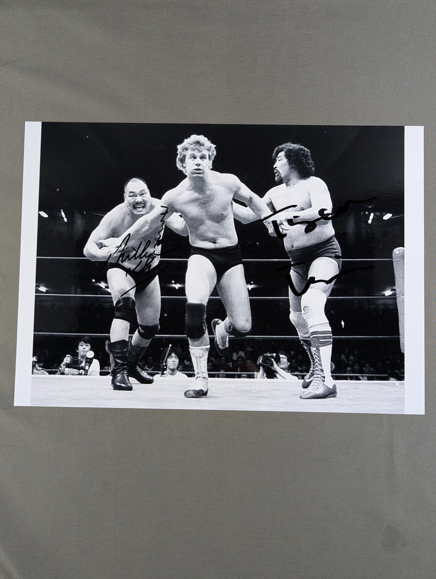 Killer Khan & Tiger Toguchi  2 hand signed autographs Pro-Photo (1)