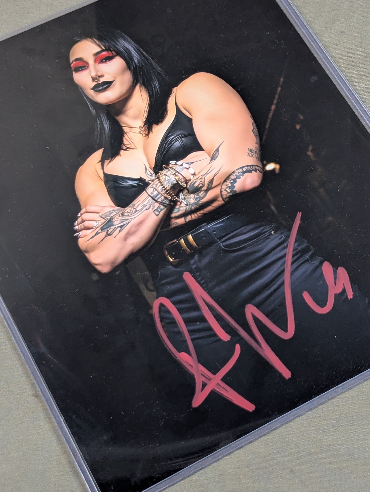 ★JSA★ Leah Ripley hand signed autograph Pro-Photo 