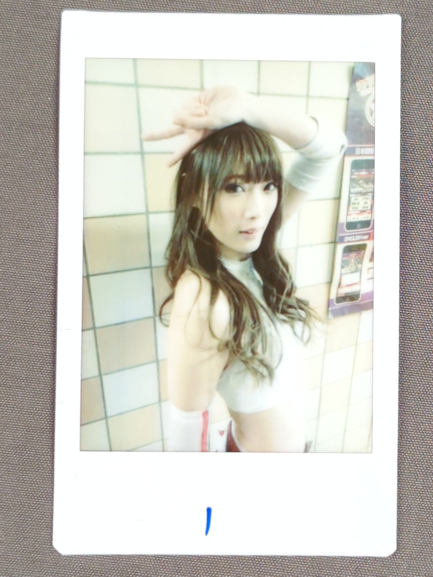 Saki Akai Cheki photo (1)