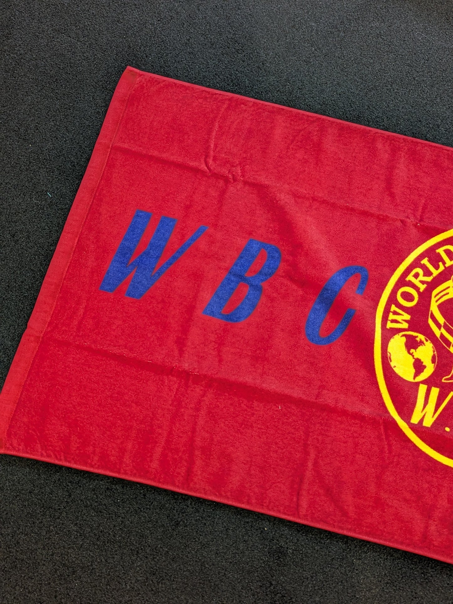 WBC 2002「第40回東京総会」バスタオル①(赤×黄)
