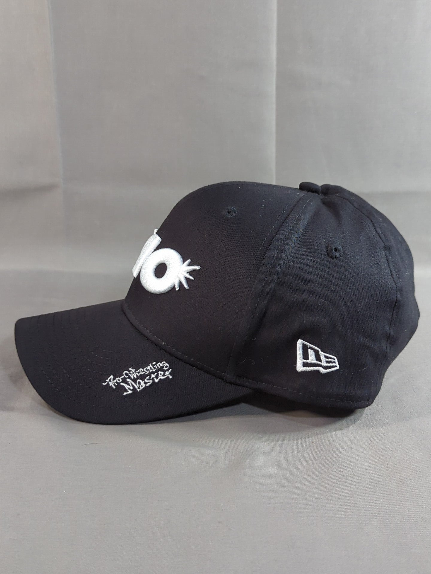 武藤敬司×NEW ERA(R) 9FIFTY(TM)「610」キャップ(ブラック)