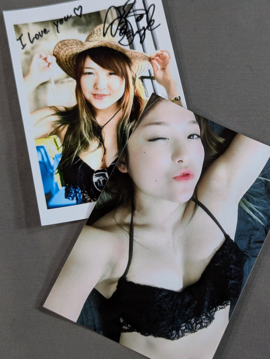 【hand signed autograph】 Jungle Kyona Set of 2 photos (1)