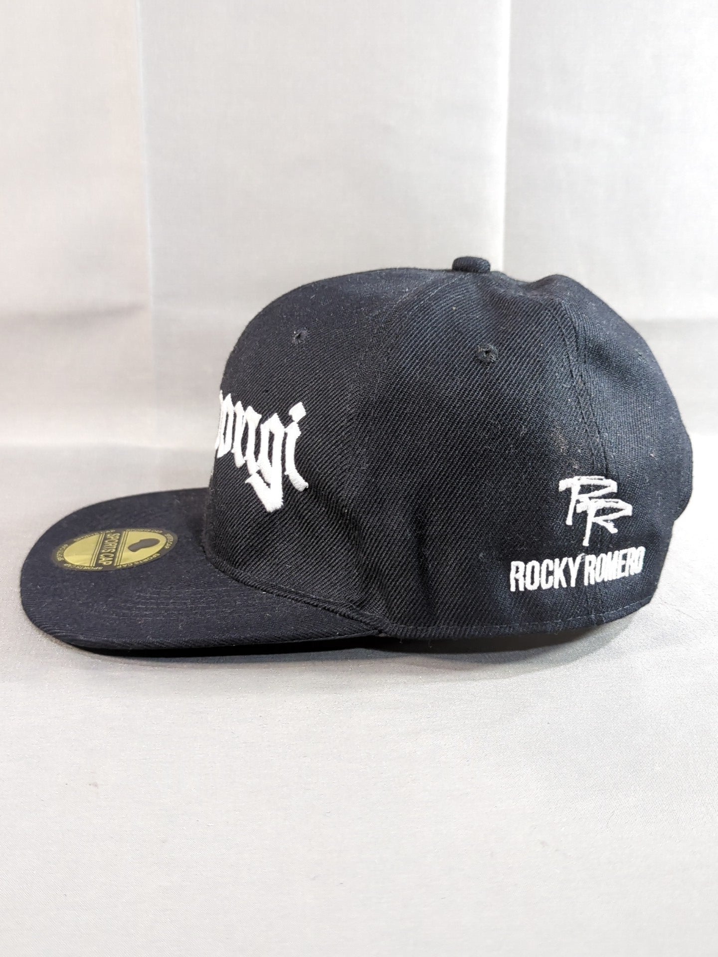 【ROPPONGI 3K 直筆サイン入り】ロッキー・ロメロ キャップ(ブラック)