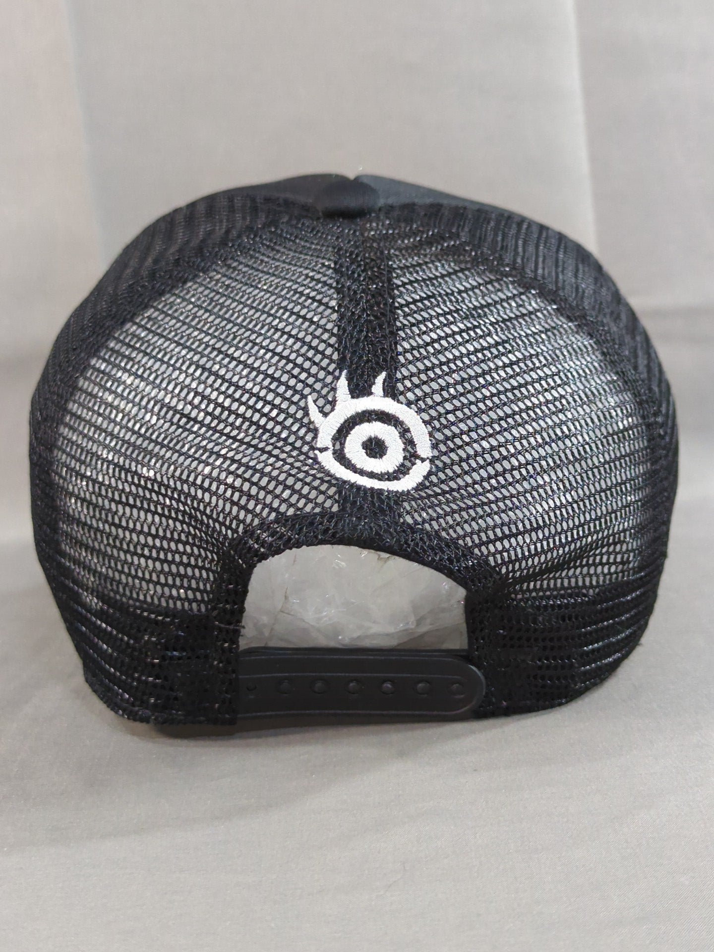 Tetsuya Naito L.I.J "INGOBERNABLES" Mesh Cap (3) (Black×White)