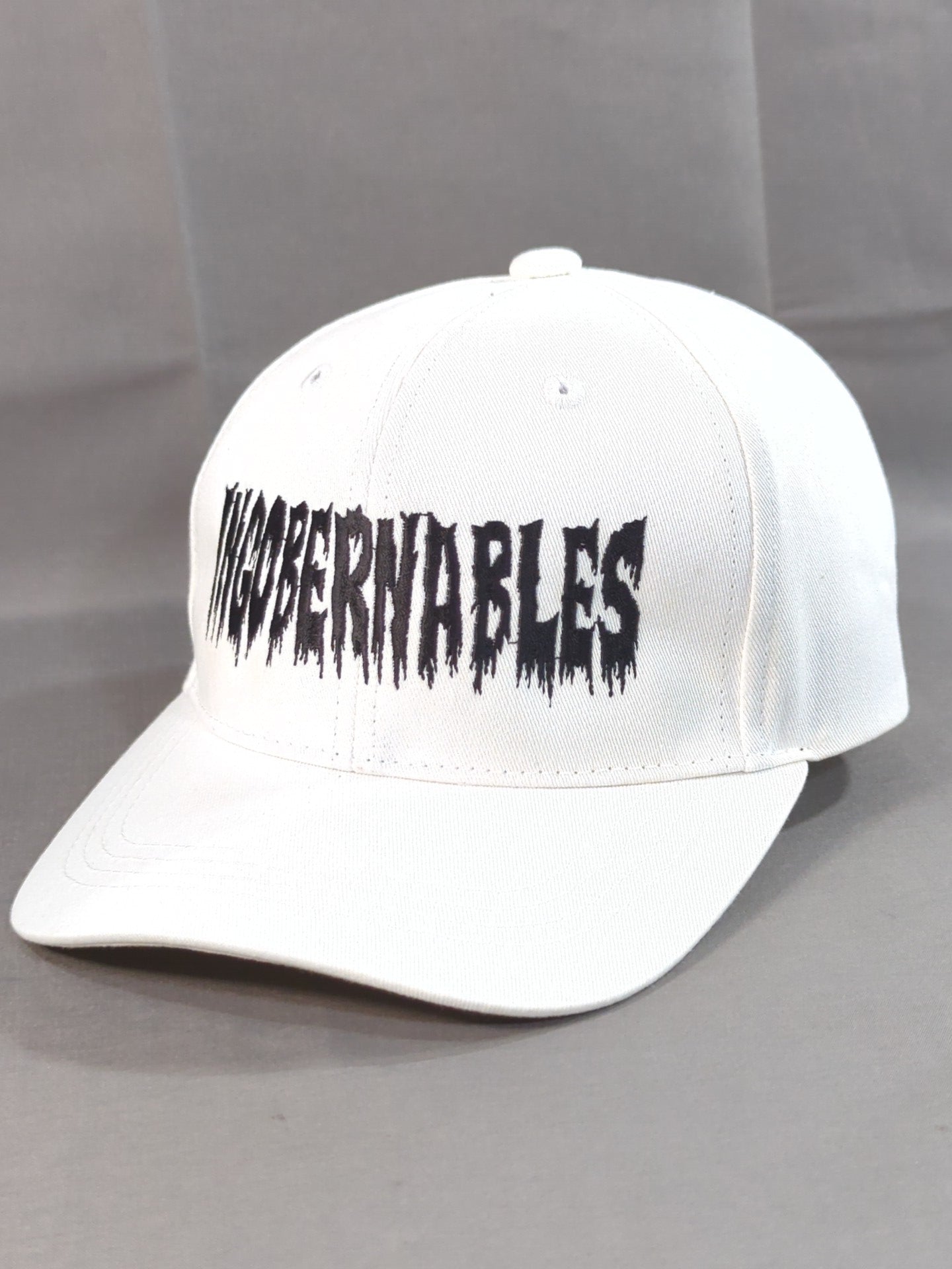 L・I・J「INGOBERNABLES」ベースボールキャップ①(ホワイト×ブラック)