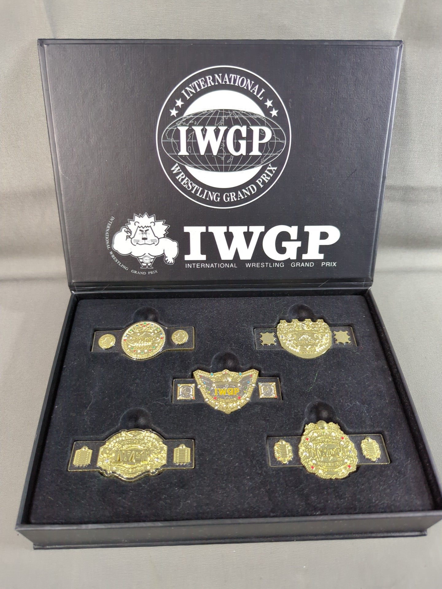 IWGP CHAMPION BELT ピンズコレクション(全5種)