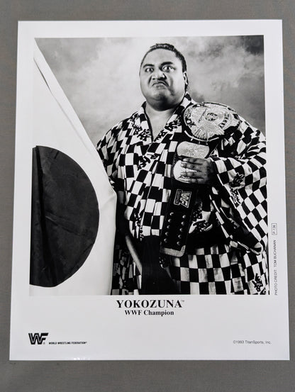 ヨコズナ WWF オフィシャル 白黒ポートレート (1993)