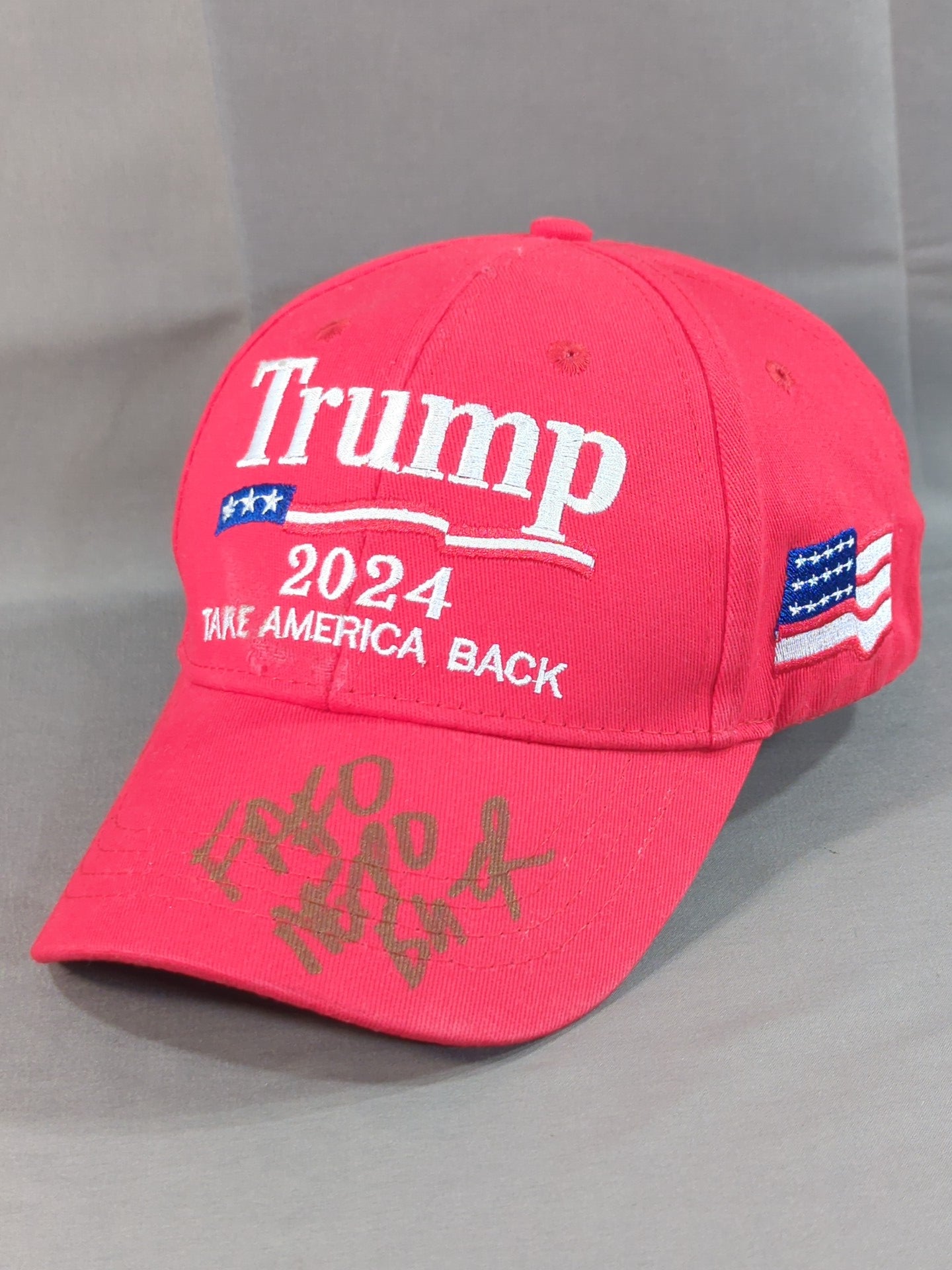 【ネクロ・ブッチャー 直筆サイン入り】Trump「2024 TAKE AMERICA BACK」キャップ