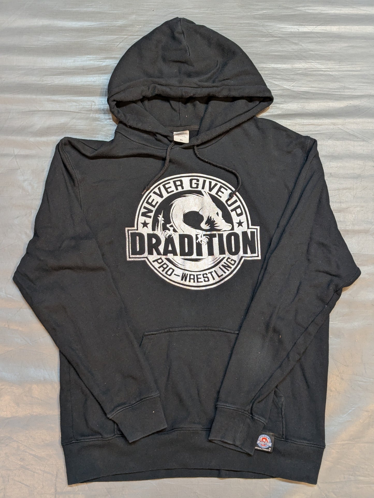 DRADITION pullover hoodie