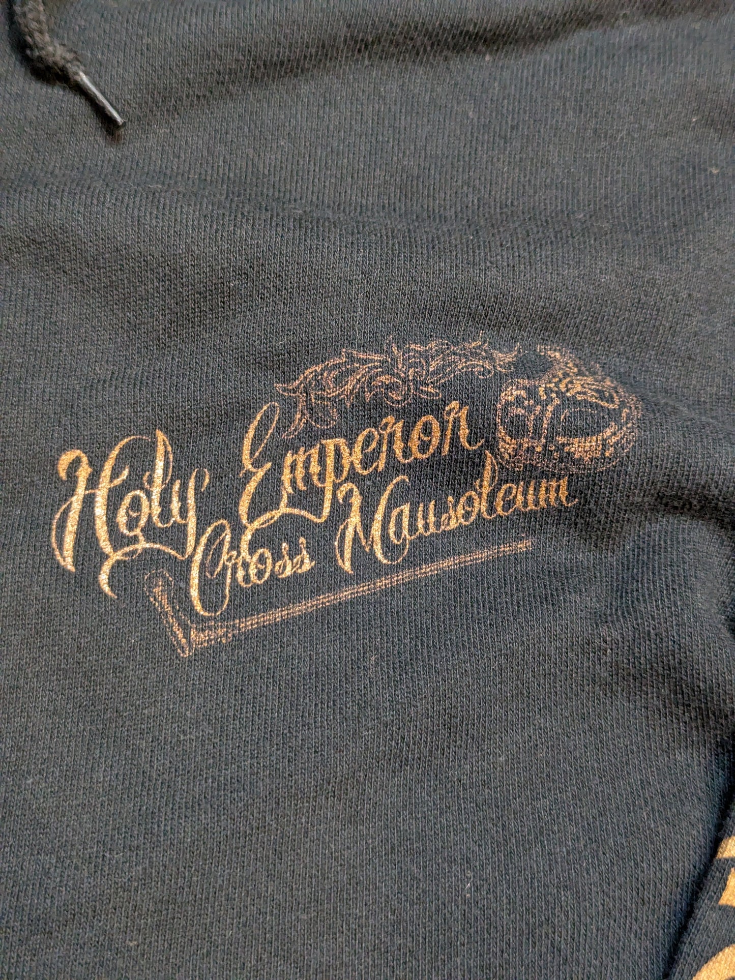 Taichi 'CROSS MAUSOLEUM' zip hoodie