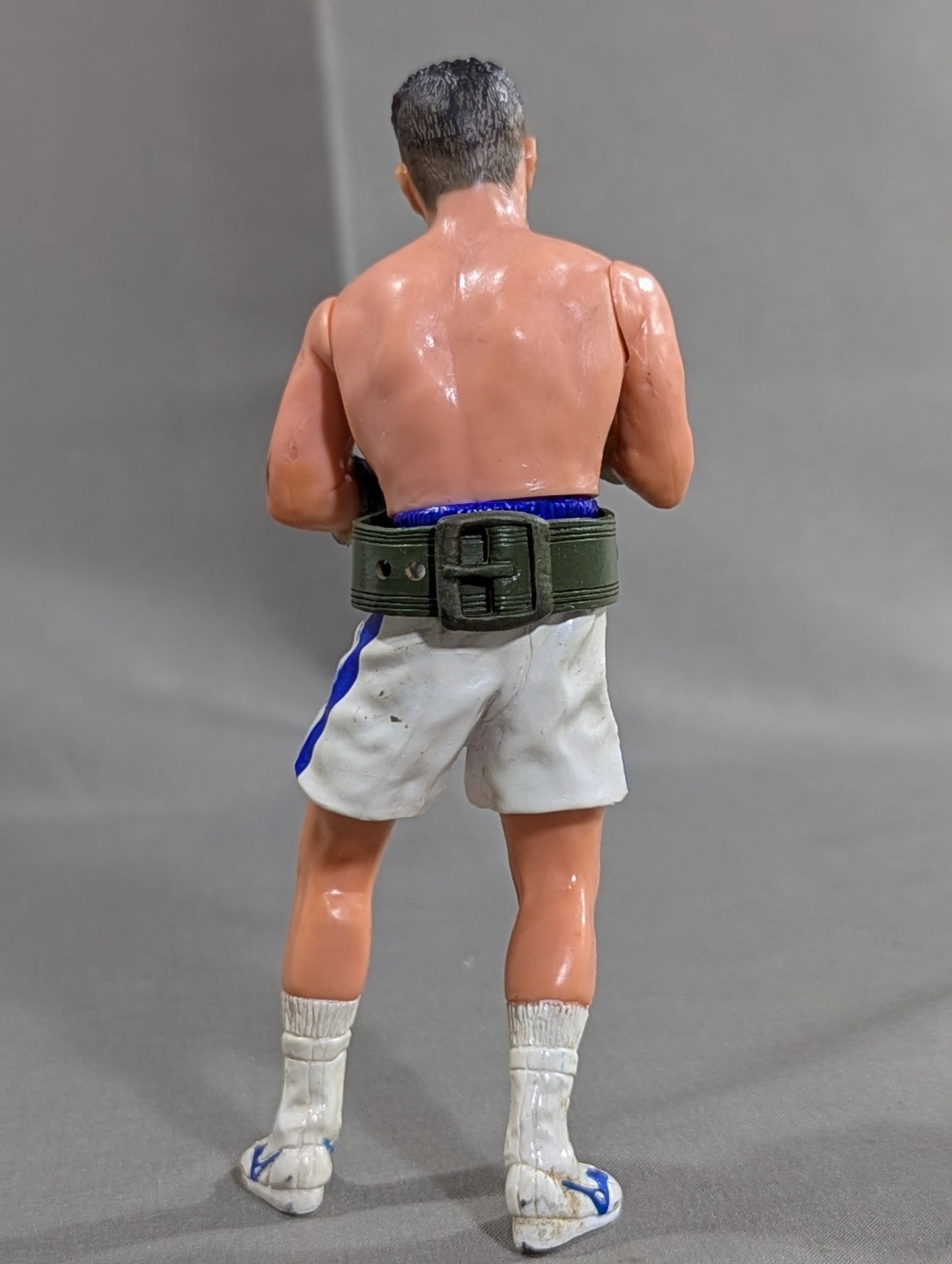 Joichiro Tatsuyoshi (beardless, blue glove)