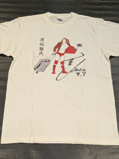 【直筆サイン入り】黒潮イケメン二郎「渡航難民」Tシャツ