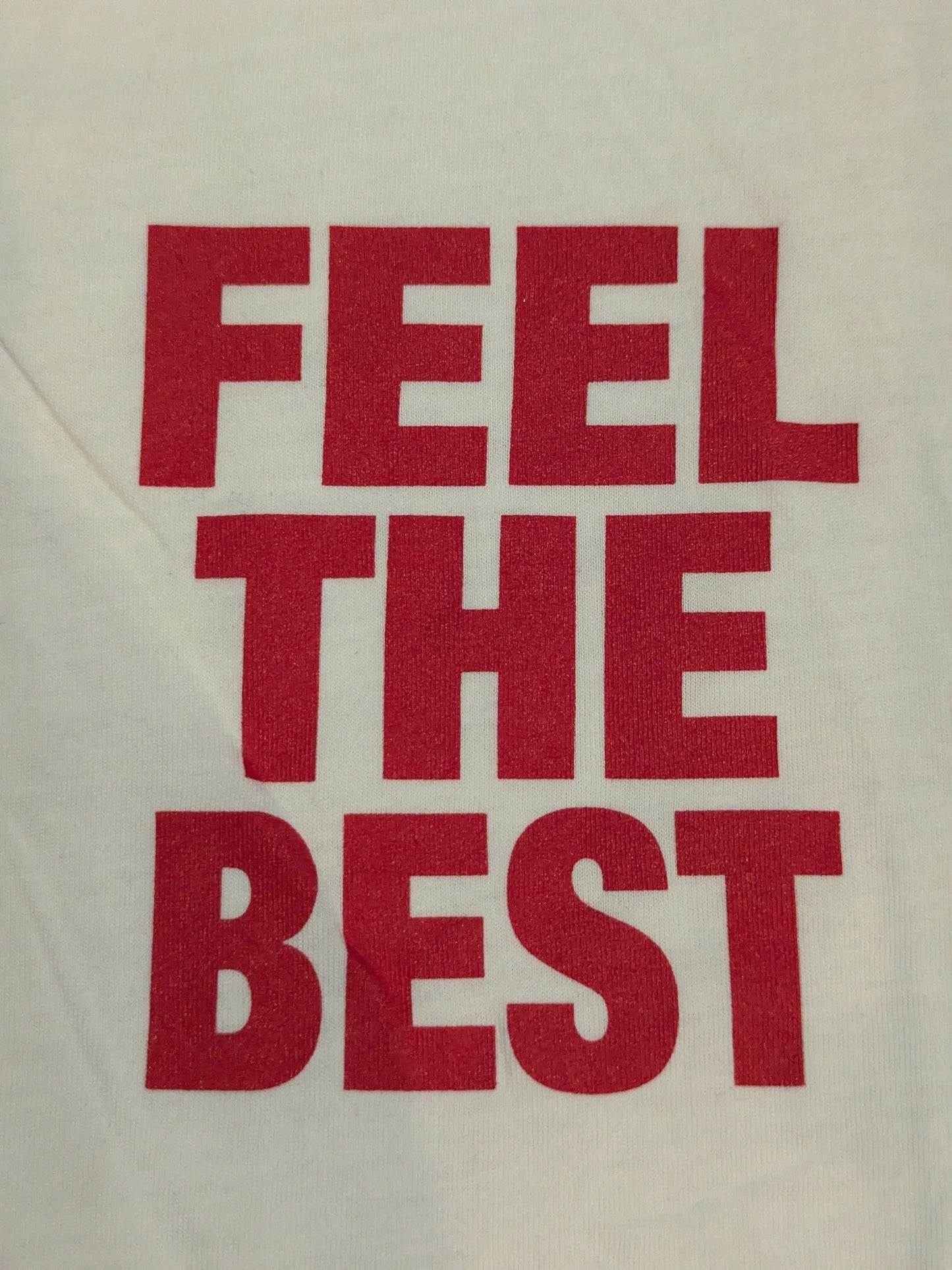 棚橋弘至「FEEL THE BEST」VネックTシャツ(ホワイト×レッド)