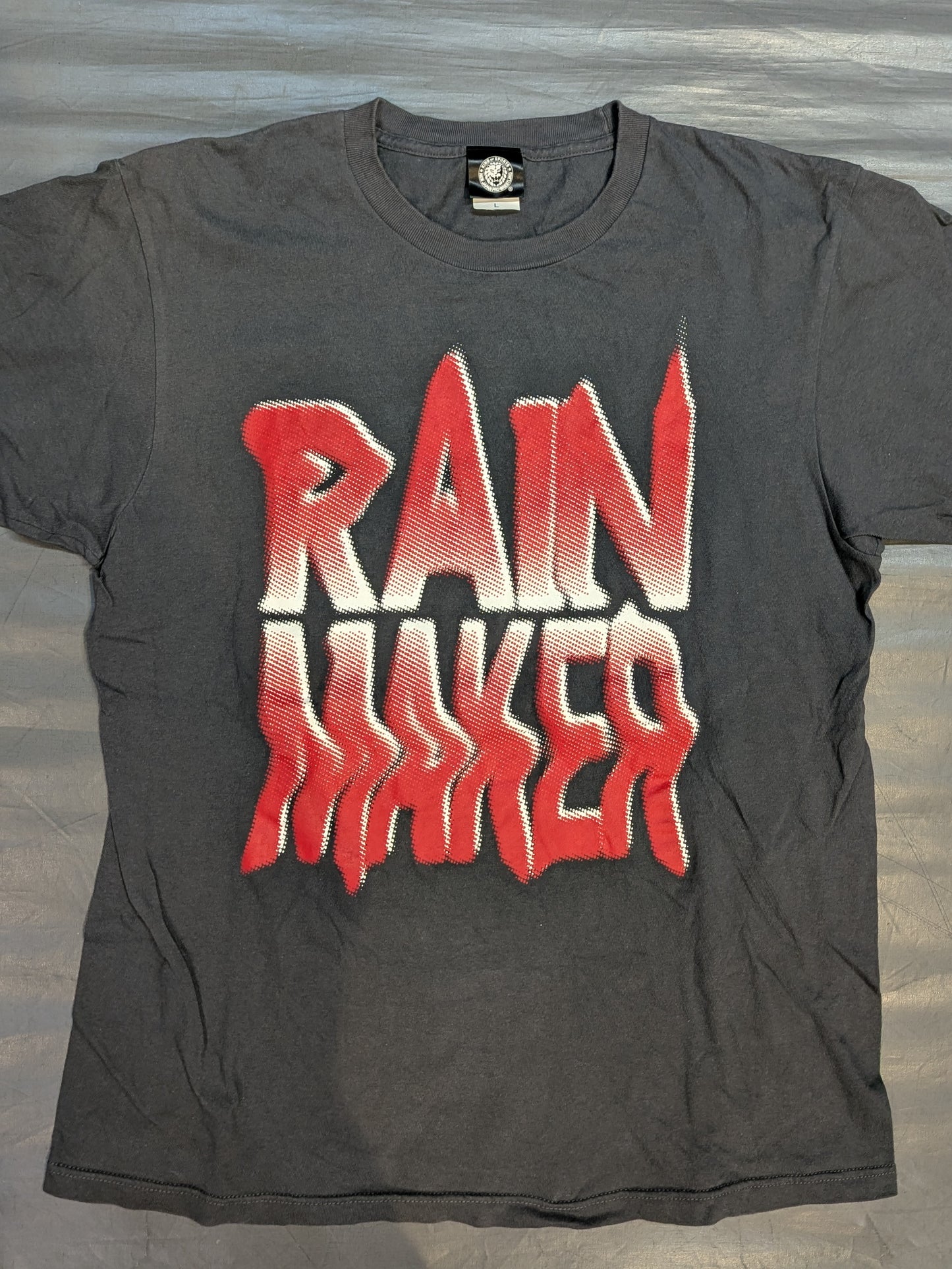 オカダ・カズチカ「2023 RAINMAKER」Tシャツ(スレートグレー)