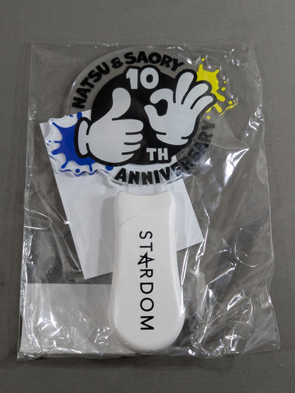 なつ＆さおりー(なつぽい＆安納サオリ) 10周年記念ロゴペンライト
