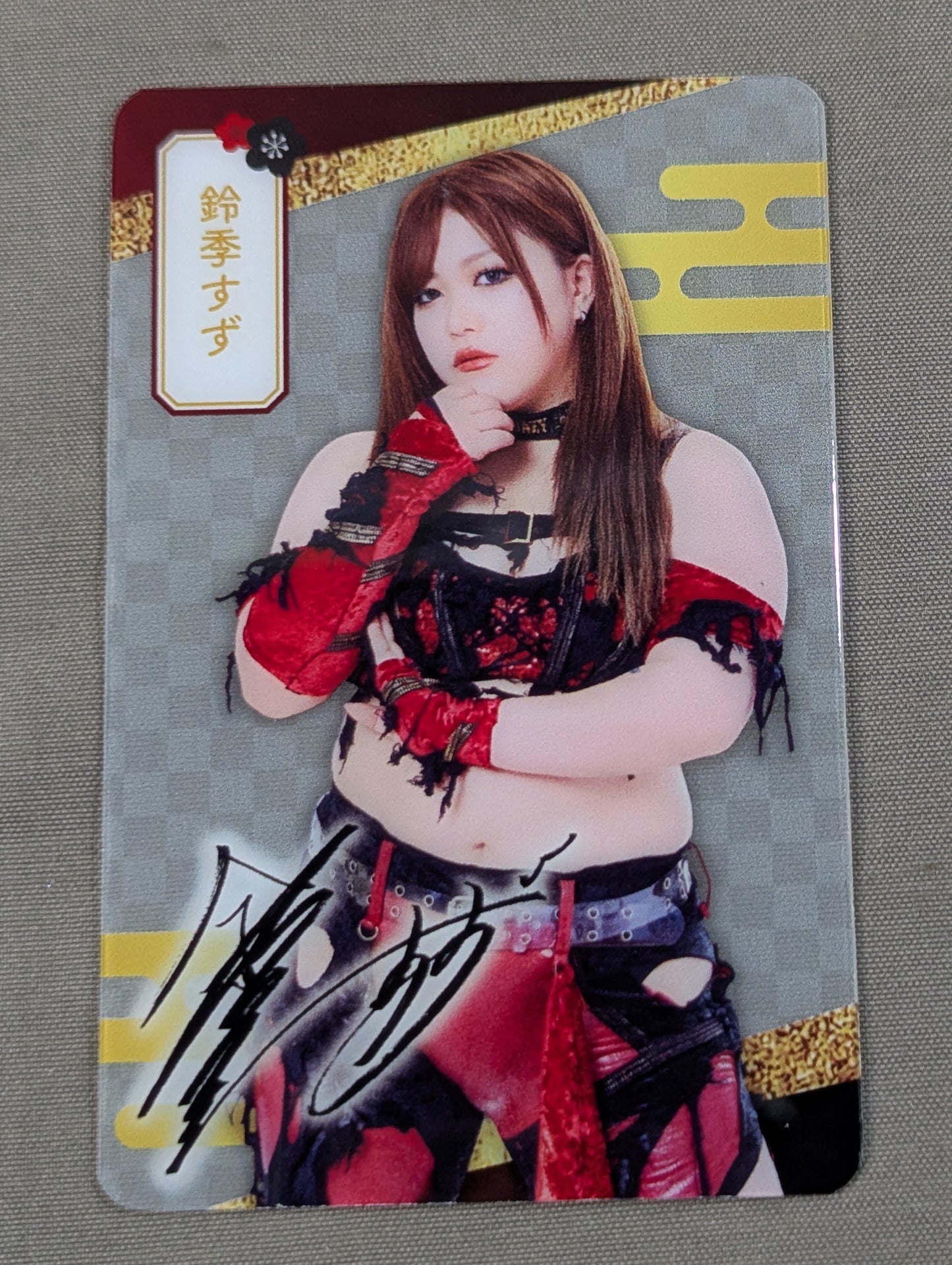 Suzu Suzuki  Clear Card (Autograph is printed) (Enter)
