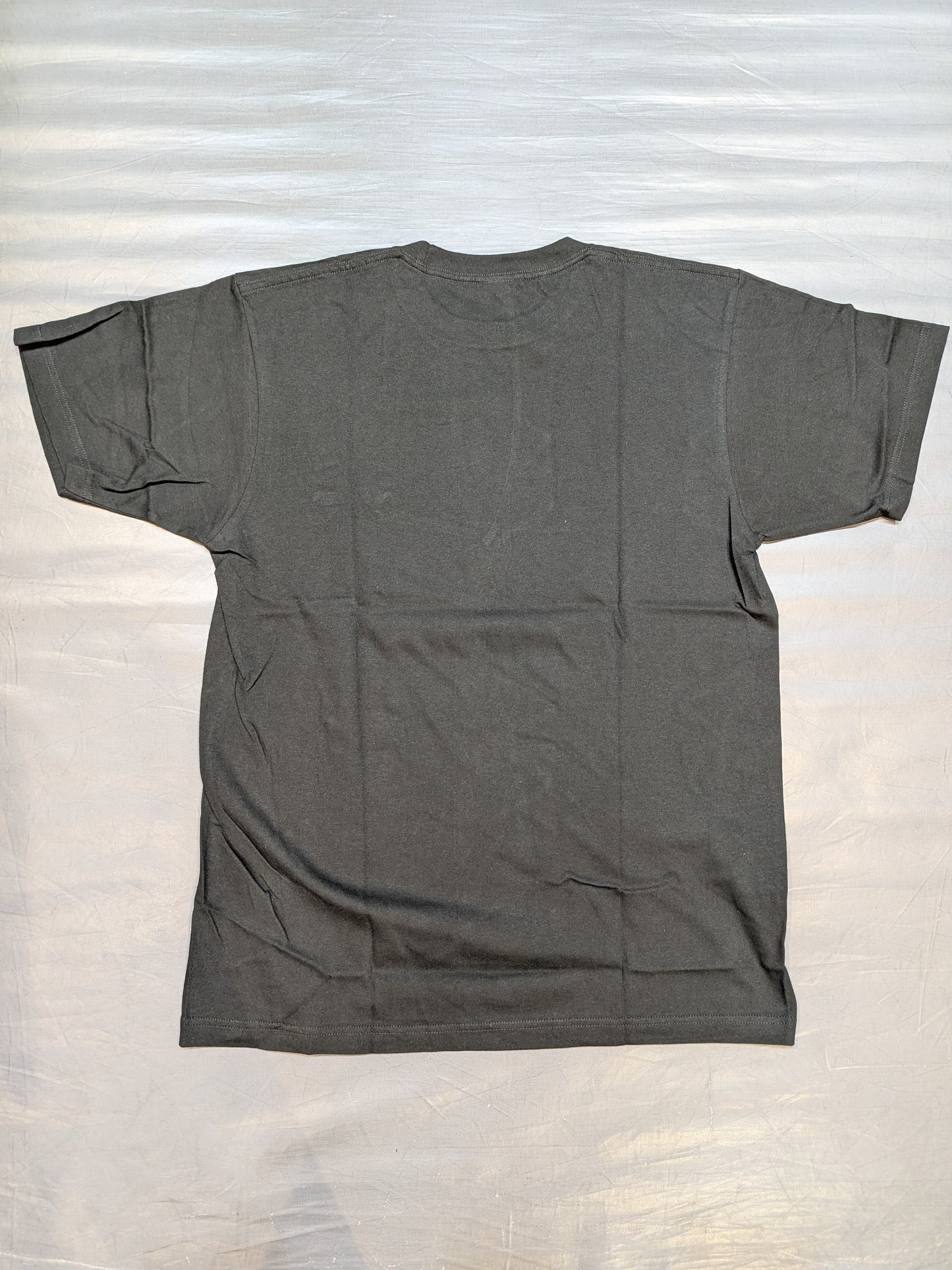 梨杏 Tシャツ