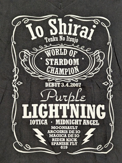 紫雷イオ「WORLD STARDOM CHAMPION」VネックTシャツ
