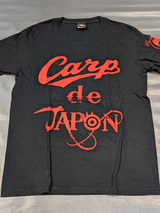 広島東洋カープ×内藤哲也「Carp de JAPON」Tシャツ(ブラック)
