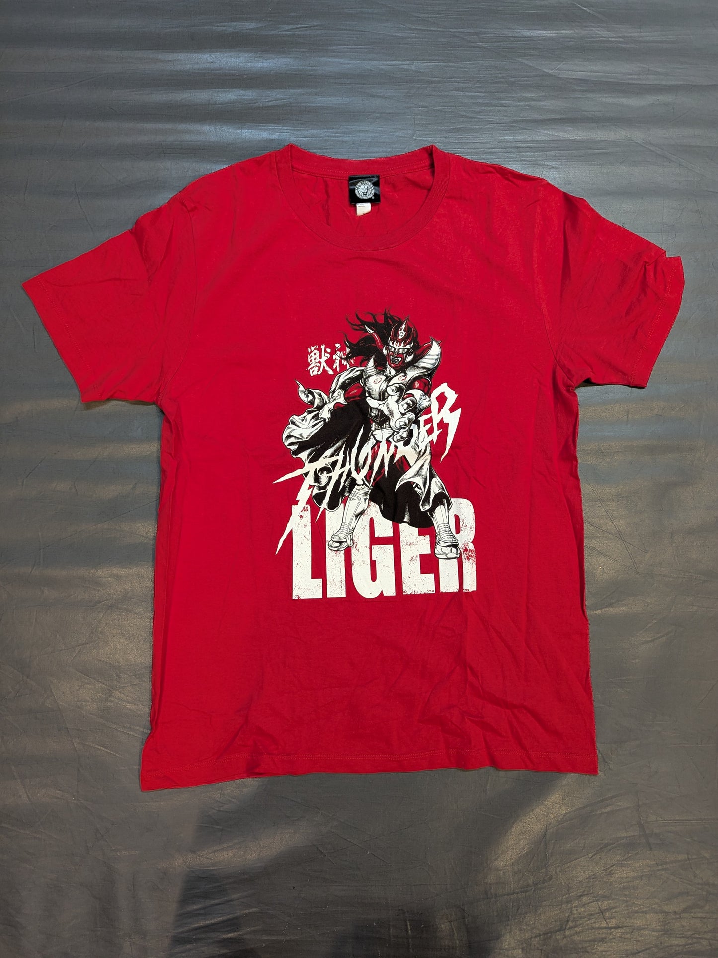 獣神サンダー・ライガー「THUNDERBOLT」Tシャツ①