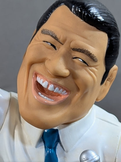 Antonio Inoki  (Dar in a suit!)