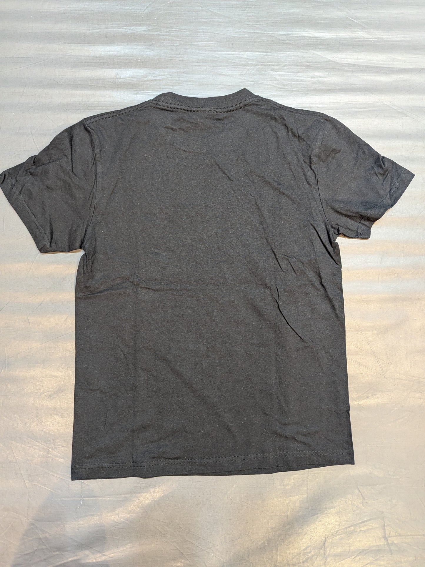 L・I・J イラストTシャツ