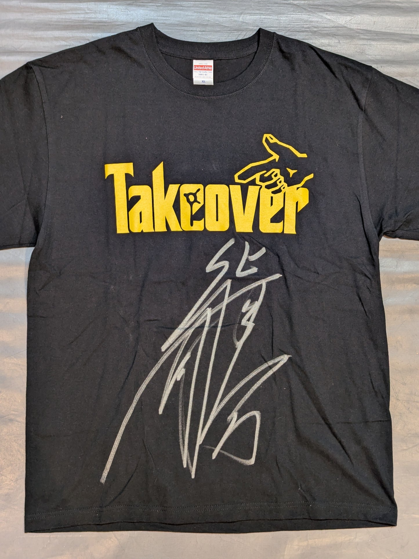 【直筆サイン入り】柴田勝頼「TAKE OVER」Tシャツ(ブラック×マスタード)