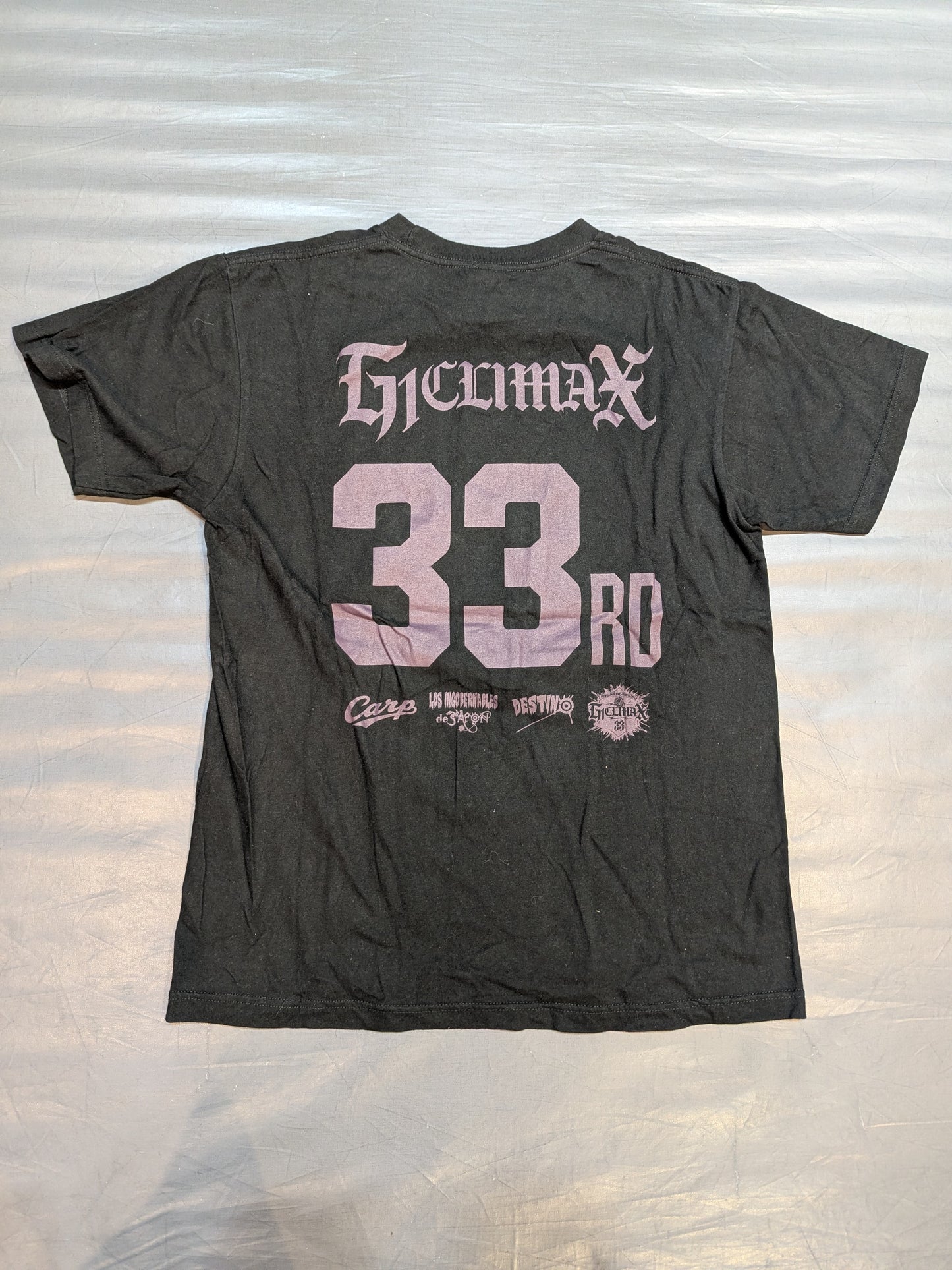 Hiroshima Toyo Carp × Tetsuya Naito "BATTER NAITO" Collaboration T-Shirt (2) (Black)