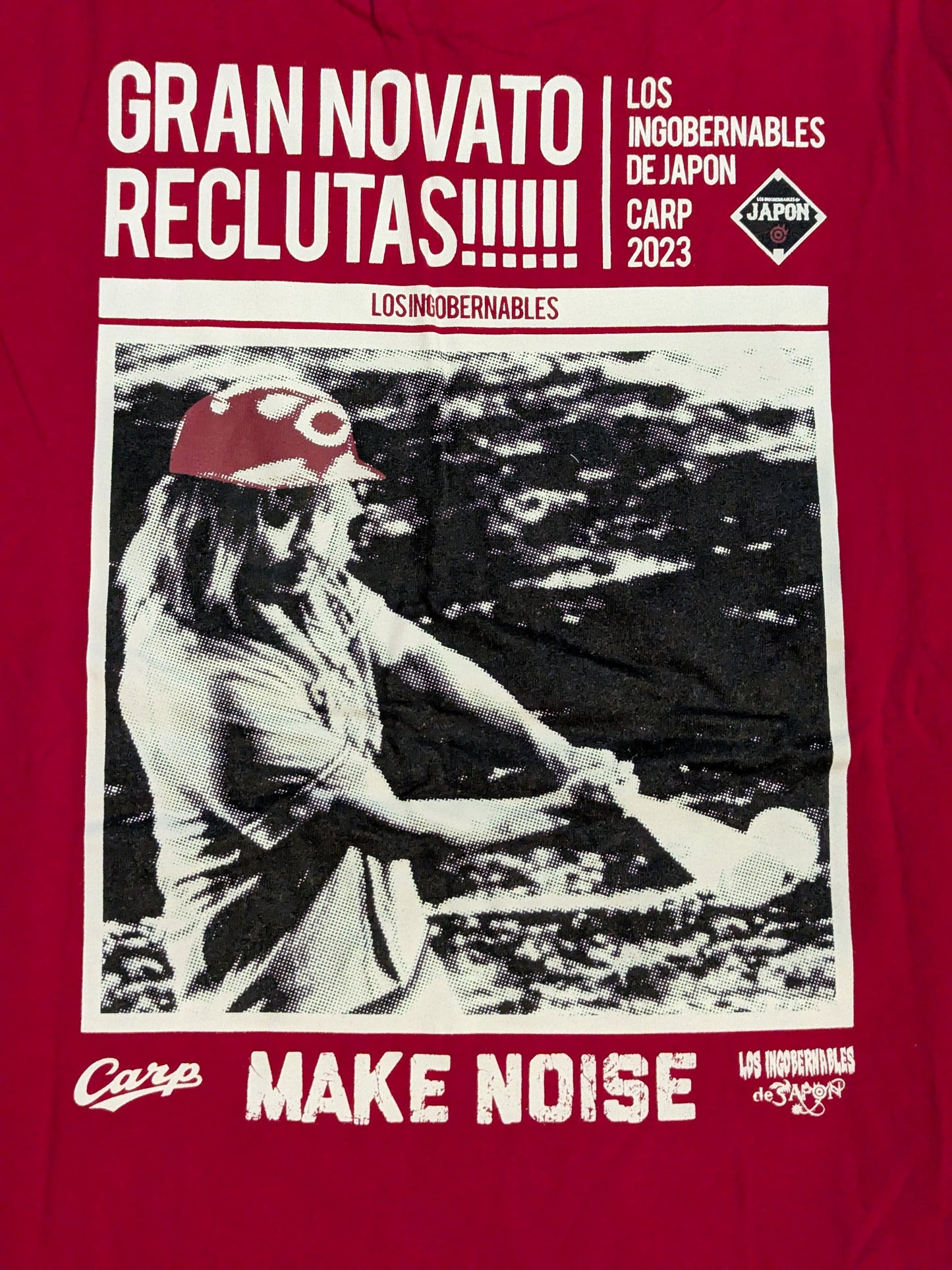 Hiroshima Toyo Carp × Tetsuya Naito "AKAHERU de JAPON" Collaboration T-Shirt (Red)