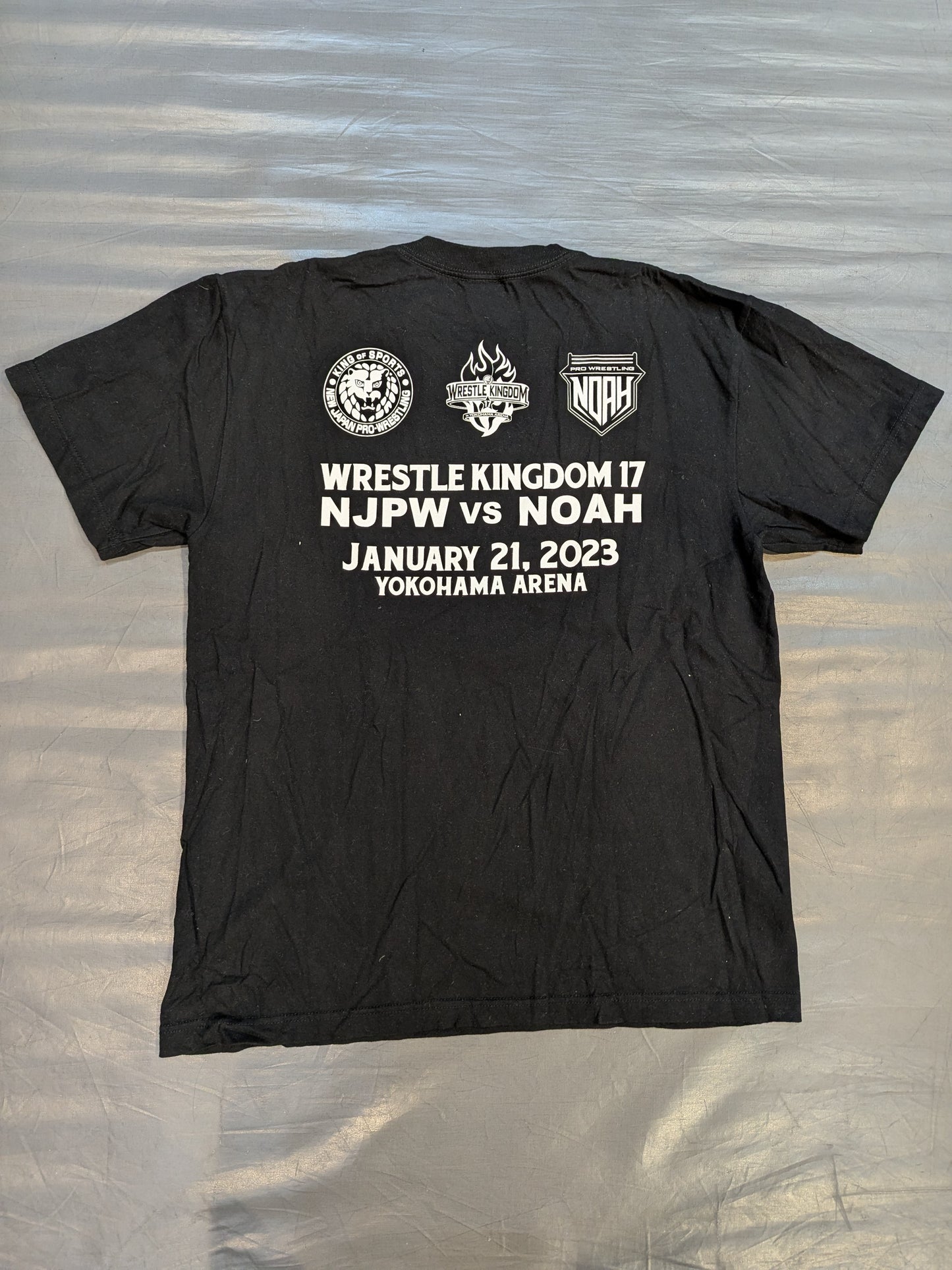 WRESTLE KINGDOM 17 大会記念「NJPW vs NOAH」Tシャツ②