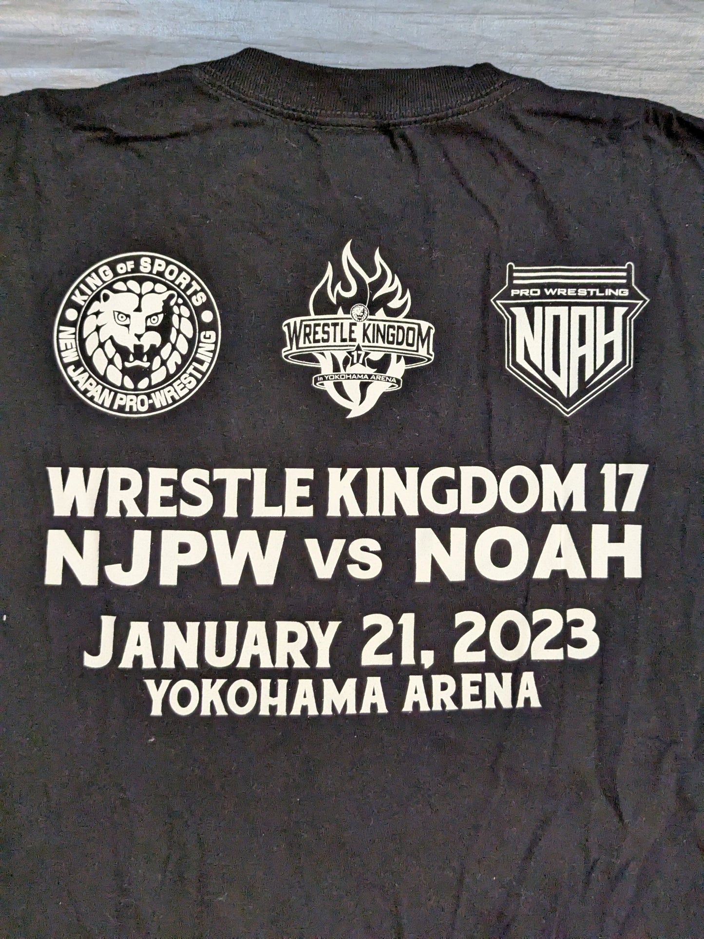 WRESTLE KINGDOM 17 大会記念「NJPW vs NOAH」Tシャツ②