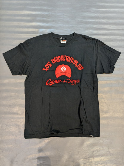 Hiroshima Toyo Carp × Tetsuya Naito Collaboration V9 T-Shirt (Black)
