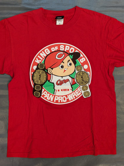 Hiroshima Toyo Carp ×Tetsuya Naito "2C7070245" Collaboration T-Shirt (Red)